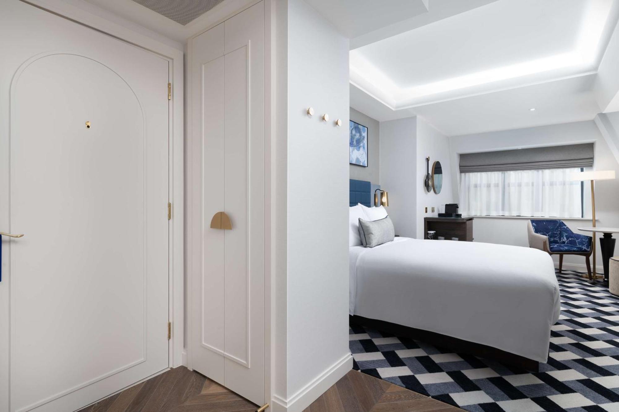 Lost Property St Pauls London, Curio Collection By Hilton Exterior photo